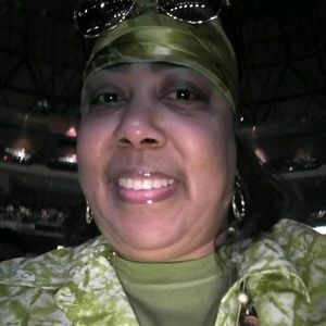 Meet your Posher, Denise